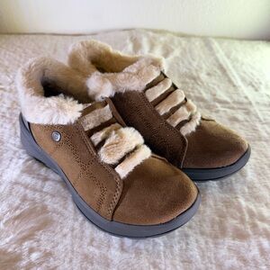 Bzees Brown Ankle Booties with Faux Fur